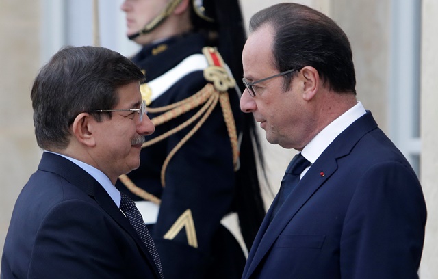 Paris'te Cumhuriyet Yürüyüşü